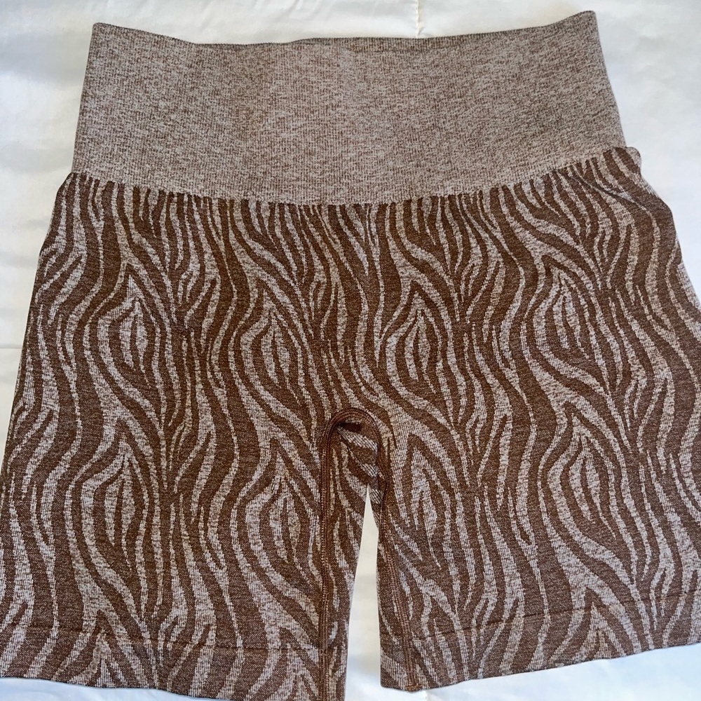 NVGTN workout shorts